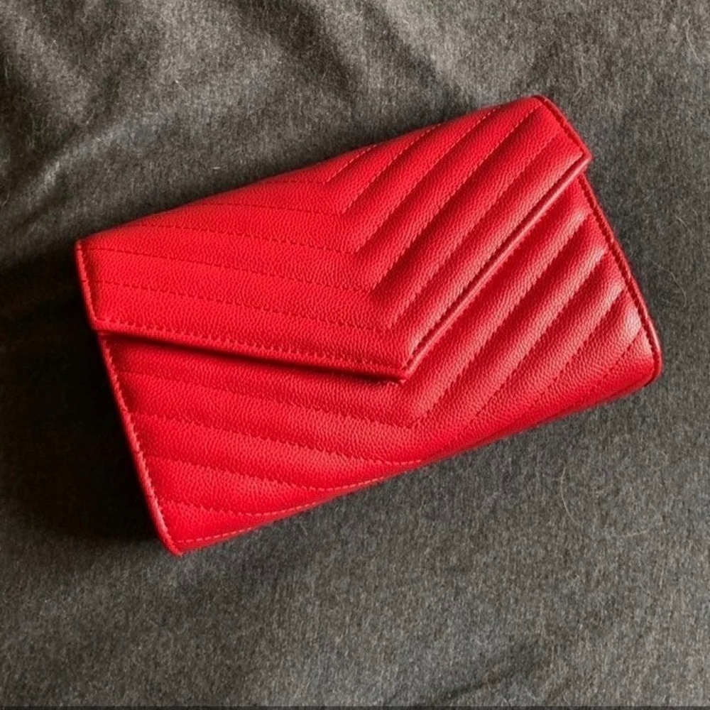 Red Purse